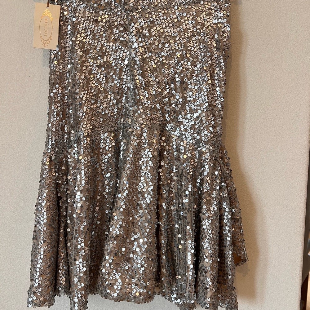 NWT Mia Joy Joyfolie Silver Sequin Flared Trumpet Skirt XS $128 NWT